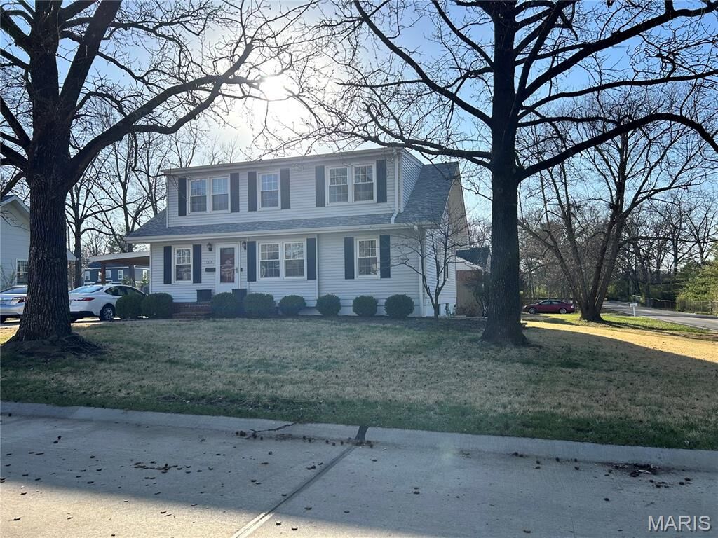 Property Photo:  1337 Warson Place  MO 63119 