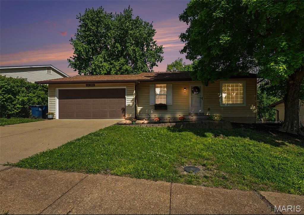 Property Photo:  44 Elk Run Drive  MO 63025 