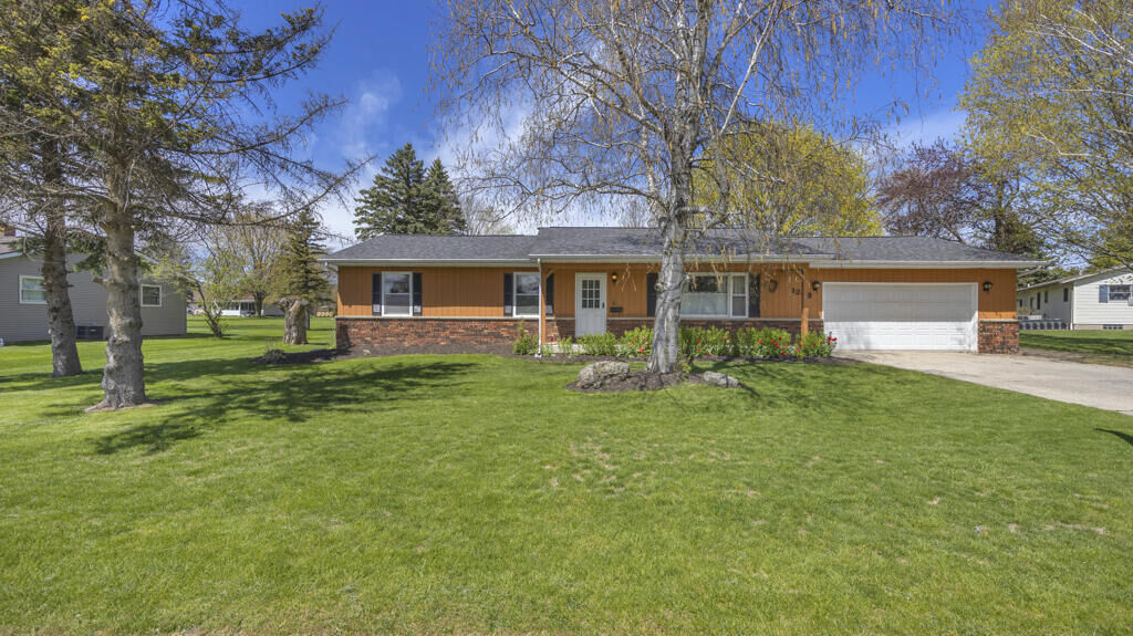 Property Photo: 1208 Emerson Ave WI 53083