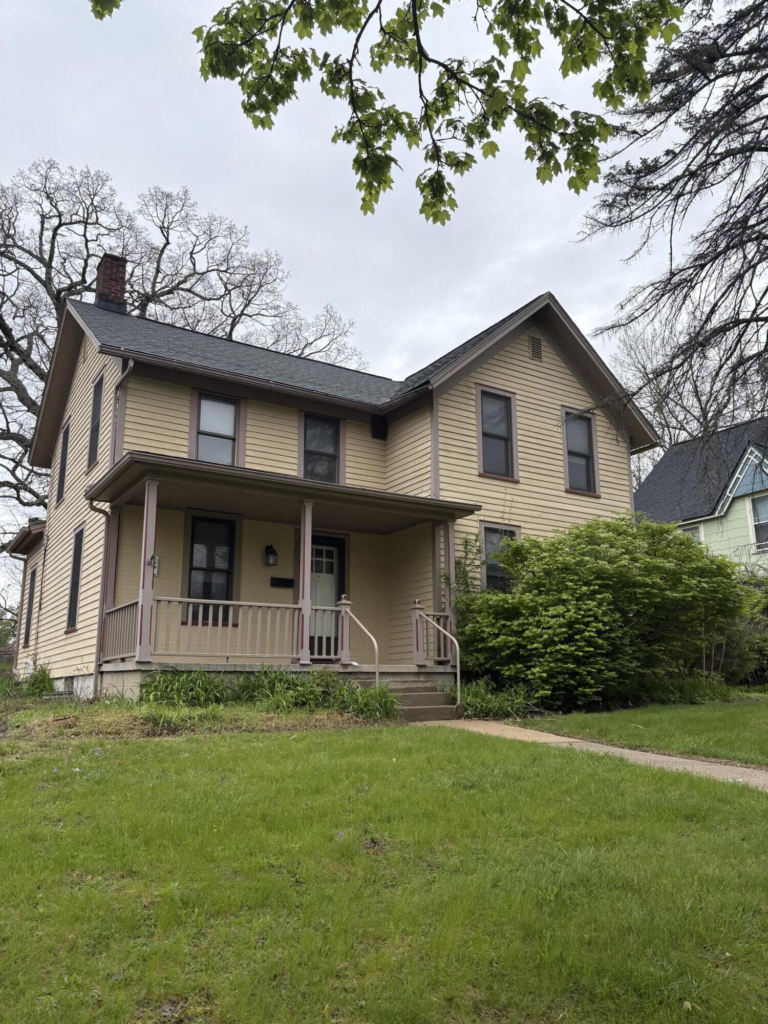 Property Photo:  201 Oak Street  MI 48198 
