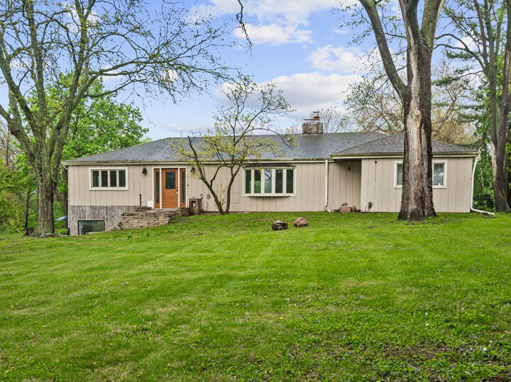 Property Photo:  1S655 Taylor Road  IL 60137 