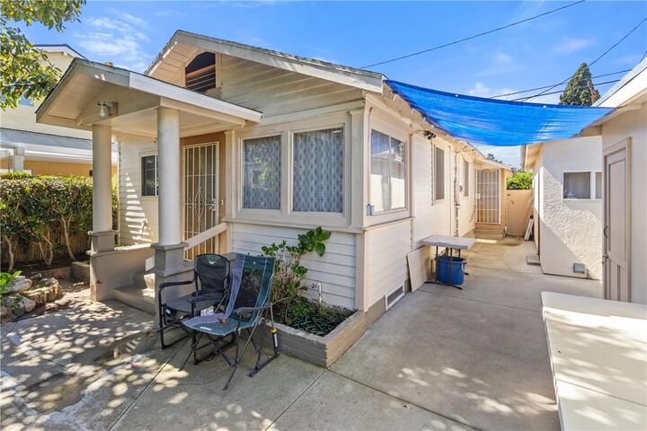 Property Photo:  2455 Glencoe Avenue  CA 90291 