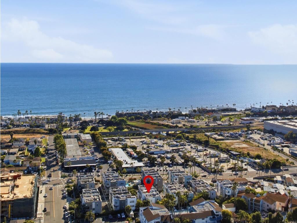 Property Photo:  1566 Vista Del Mar Way 3  CA 92054 