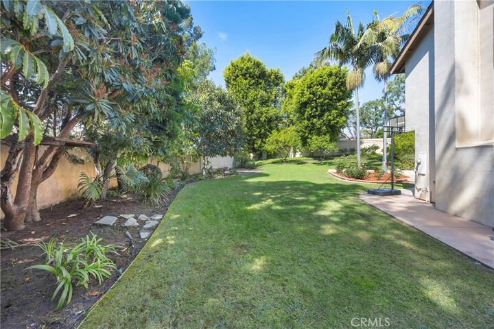 Property Photo: 701 Pepper Tree CA 90815