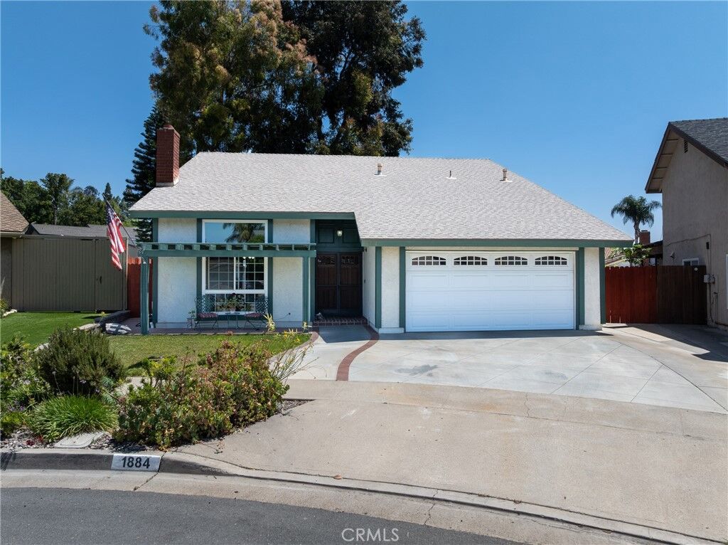 Property Photo:  1884 N Cornet Place  CA 92807 