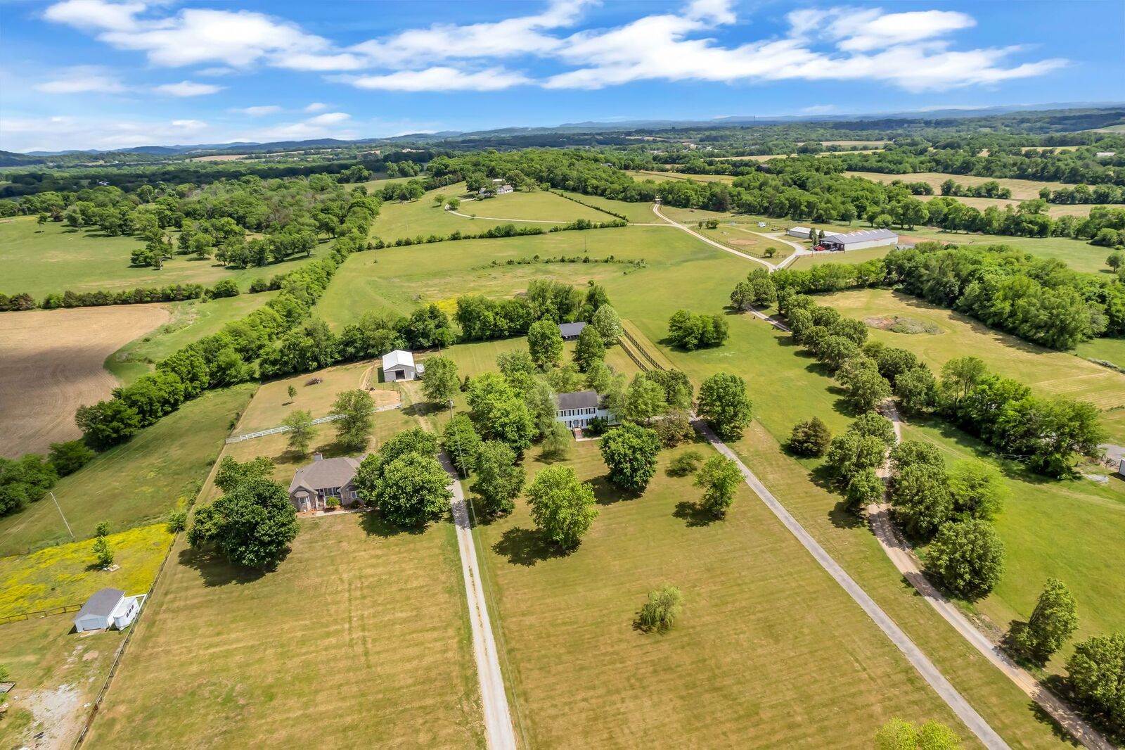 Property Photo:  420 Rock Springs Rd  TN 37031 