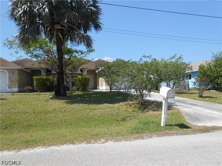 Property Photo:  4507 20th Street SW  FL 33973 