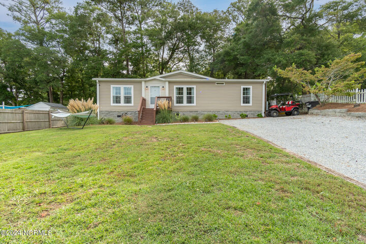 Property Photo:  314 Jones Street  NC 28594 