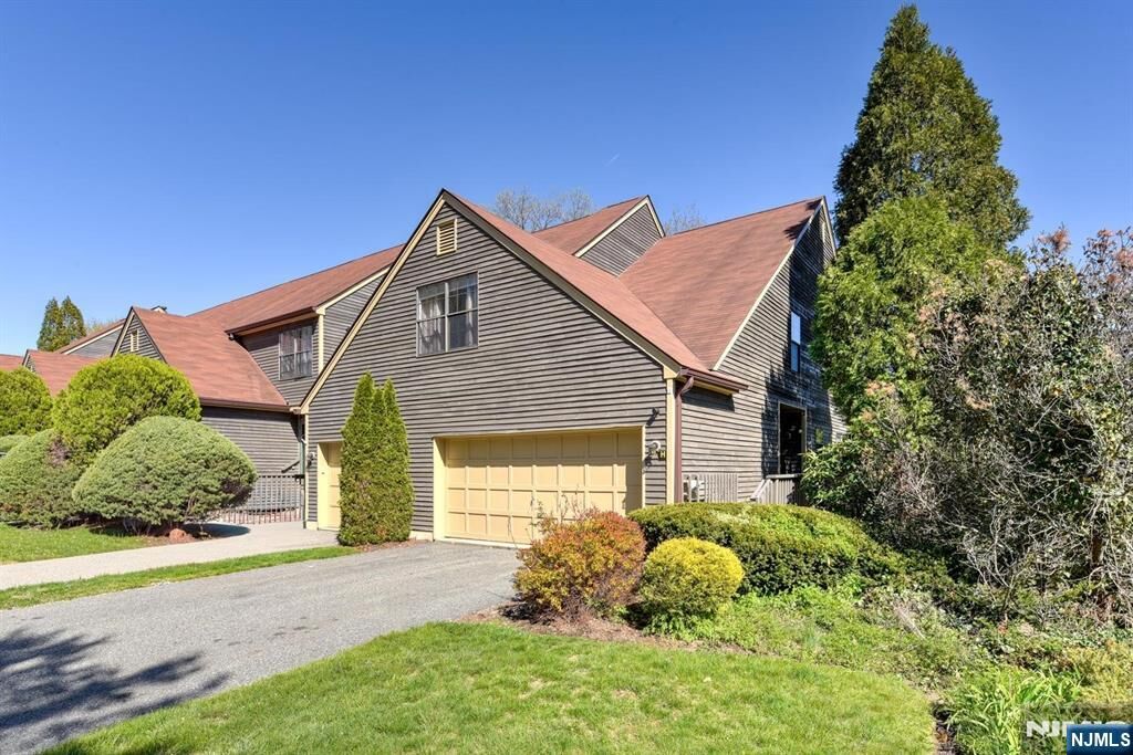 Property Photo:  50 Beacon Hill Road H  NJ 07480 