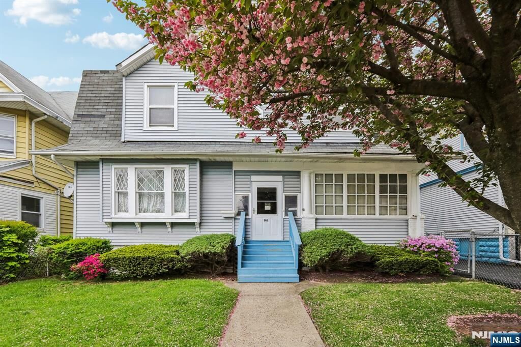 Property Photo:  86 Burchard Avenue  NJ 07017 