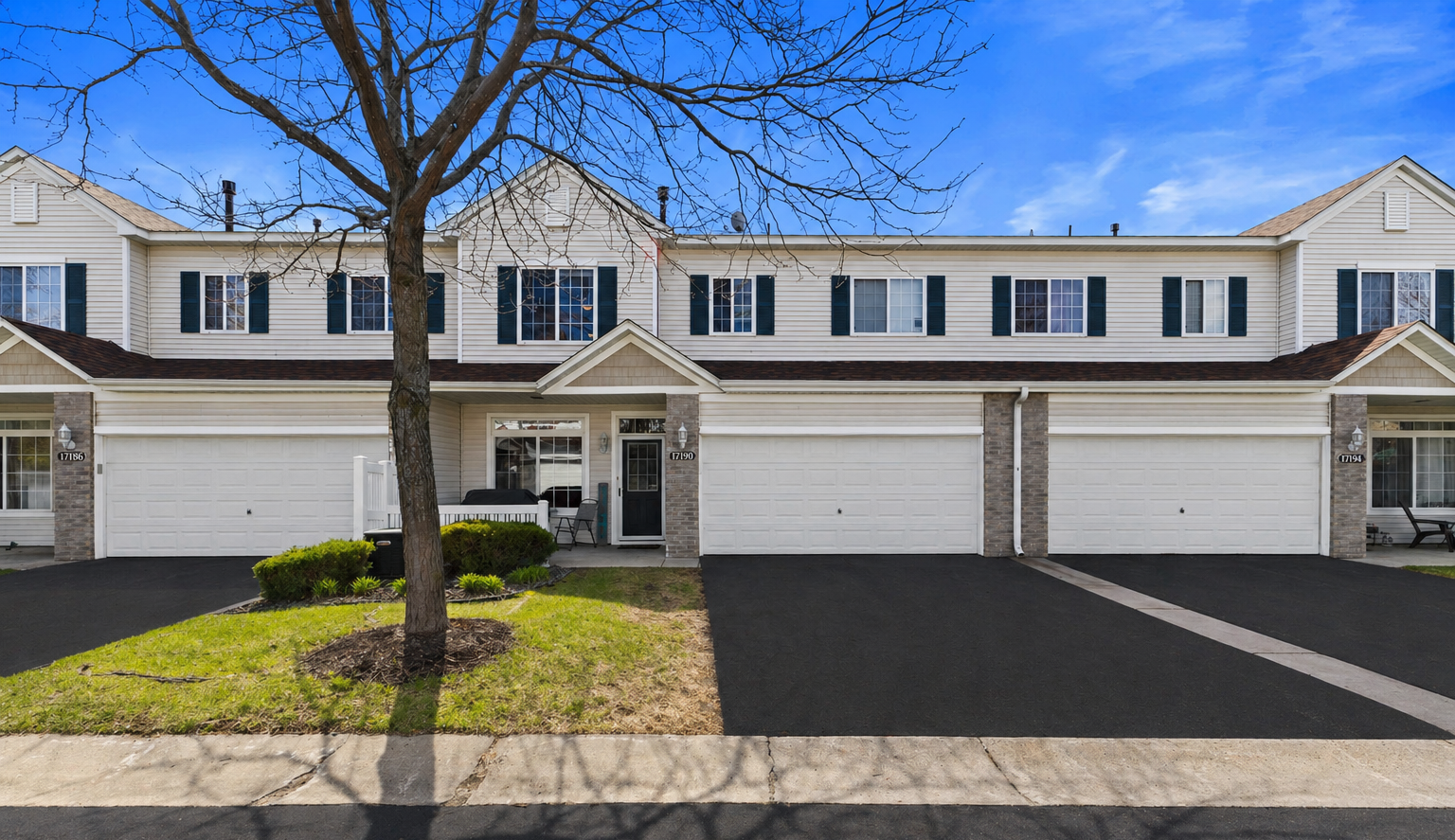 Property Photo:  17190 Monroe Drive NW  MN 55330 