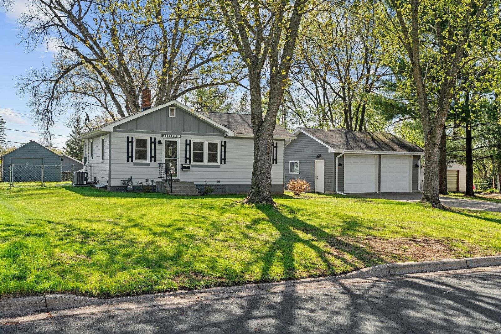 Property Photo:  10825 Russell Avenue S  MN 55431 