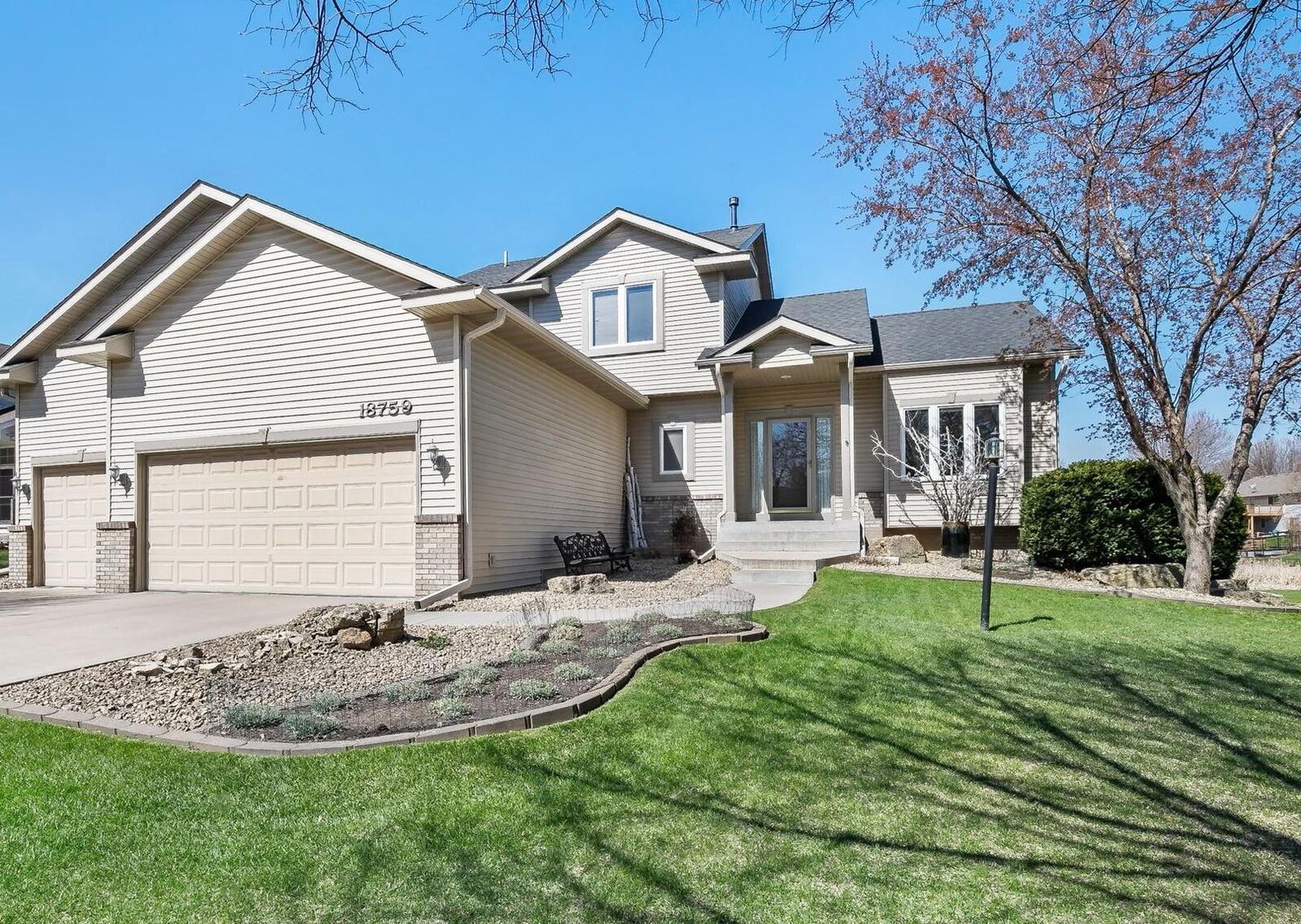 Property Photo:  18759 Everest Path  MN 55024 