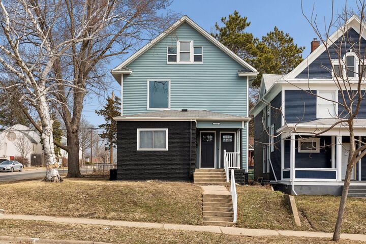 Property Photo:  2326 Bryant Avenue N  MN 55411 
