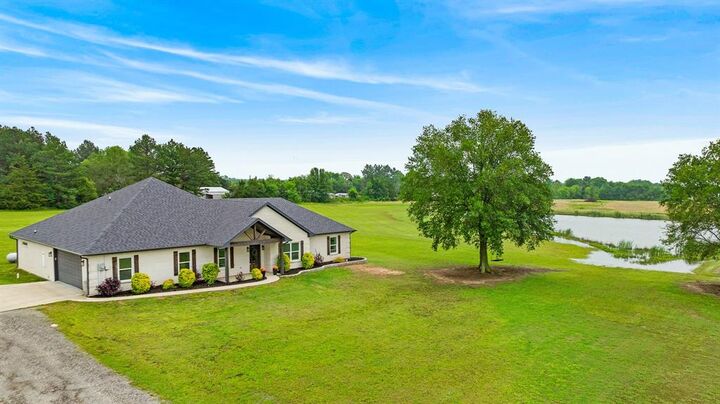 Property Photo: 221 Private Road 33082 TX 75486