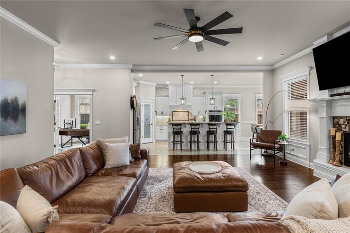 Property Photo: 6401 S 47th Street AR 72758