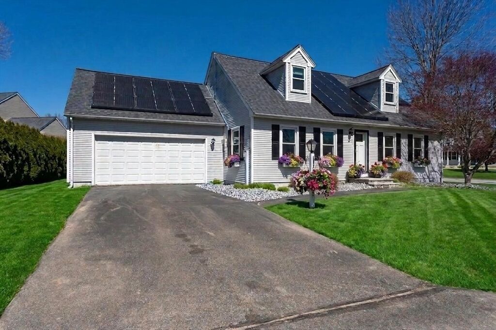 Property Photo: 26 Juniperwood Dr MA 01832