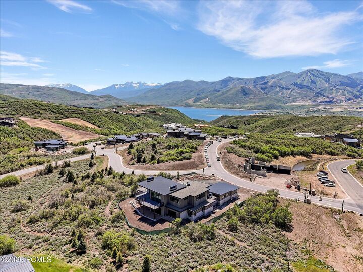 Property Photo:  2022 E Painted Bluff Circle  UT 84036 