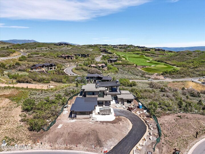 Property Photo:  2022 E Painted Bluff Circle  UT 84036 