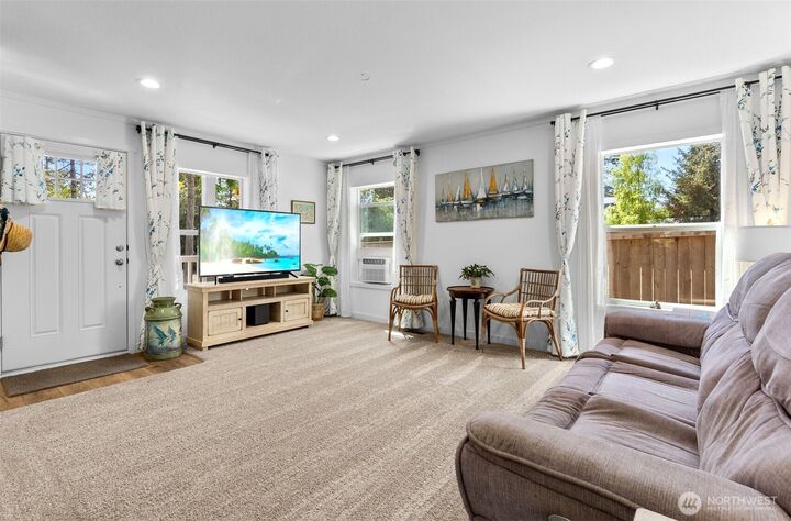 Property Photo:  502 W Grant  WA 98595 