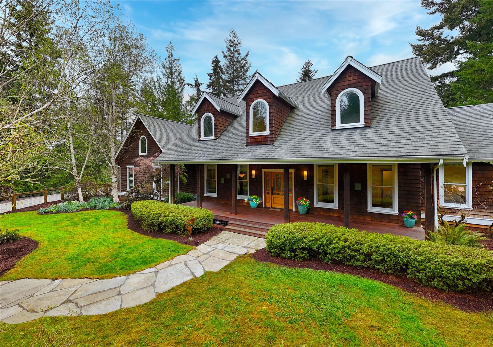 Property Photo:  3589  Davie Lane  WA 98260 