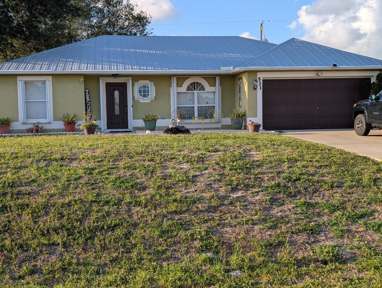 Property Photo:  531 SW Bradshaw Circle  FL 34953 