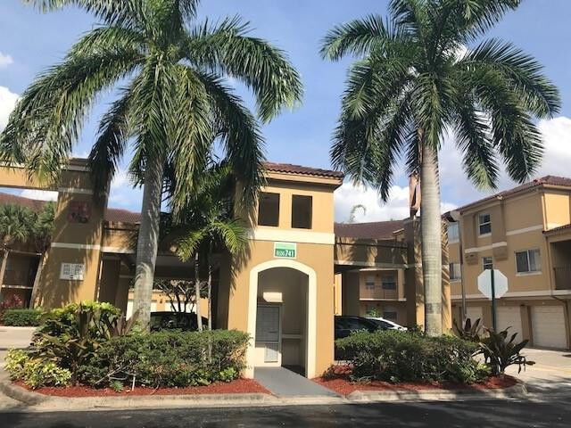 Property Photo:  741 N Pine Island Road 303  FL 33324 