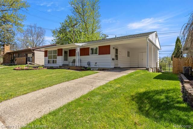 Property Photo:  2269 S Circle Drive  MI 48103 