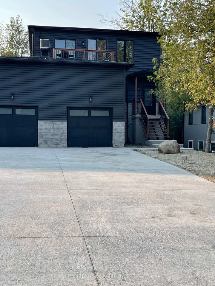 Property Photo: 52 Marilyn Avenue S ON L9Z 2Y1