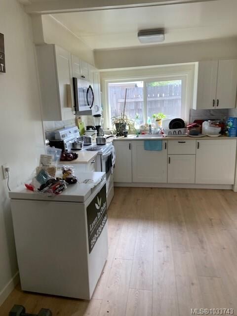 Property Photo: 160 McKinstry Rd BC V9L 3K8
