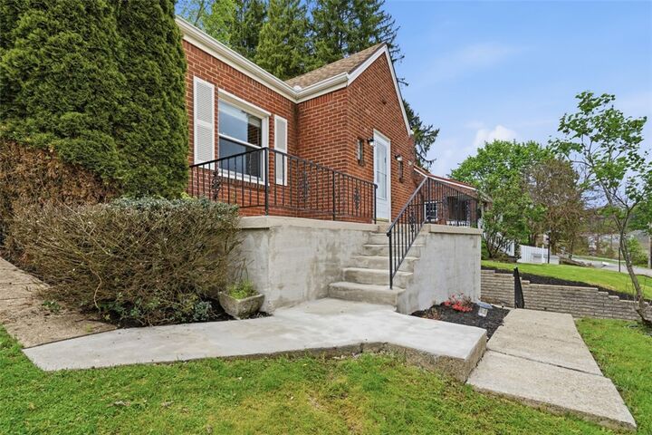 Property Photo:  3343 Maple  PA 15237 