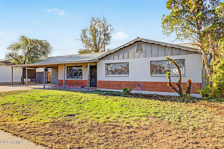 Property Photo: 6832 E Loma Land Drive AZ 85257