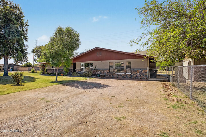 Property Photo:  2975 E Campbell Road  AZ 85234 