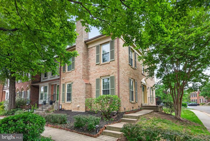 Property Photo:  6124 Wellington Commons Drive  VA 22310 