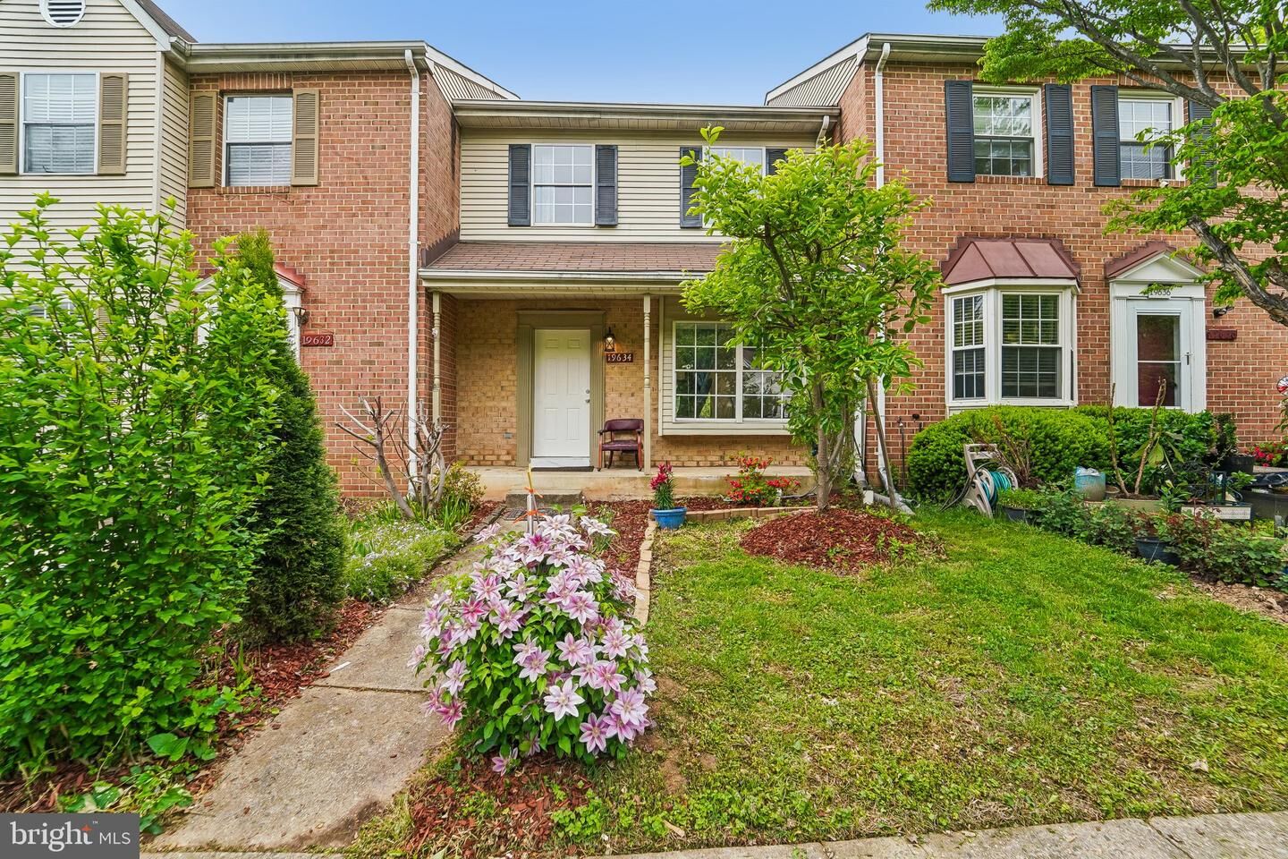 Property Photo:  19634 White Saddle Drive  MD 20874 