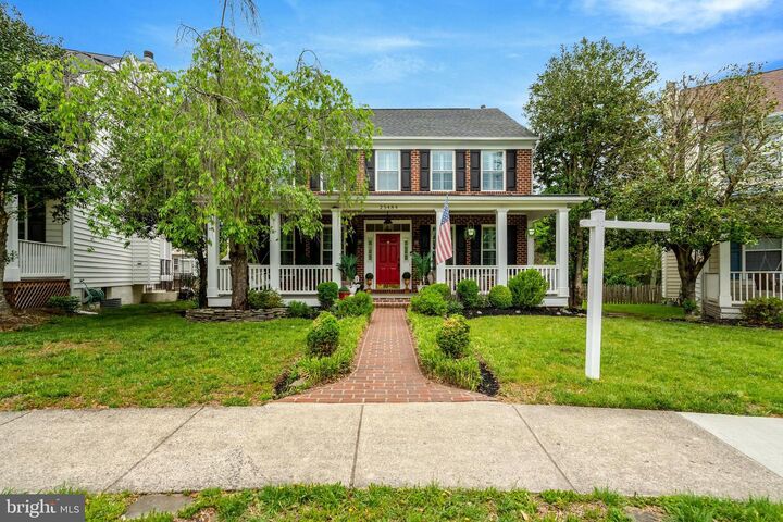 Property Photo:  25484 Heathfield Circle  VA 20152 