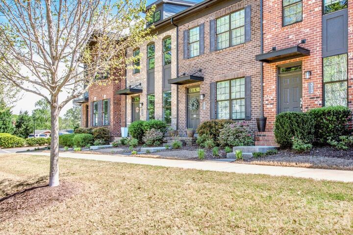 Property Photo:  308 Linestowe Drive  NC 28012 