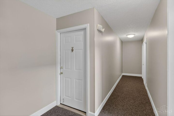 Property Photo:  9940 Shorewood Lane  OH 45241 
