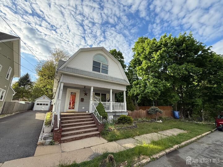 Property Photo:  9 Palm Place  NJ 08882 