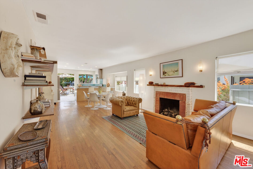 Property Photo:  2746 Stoner Ave  CA 90064 