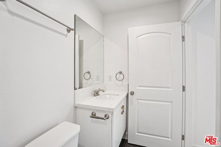 Property Photo: 312 N Coronado St CA 90026