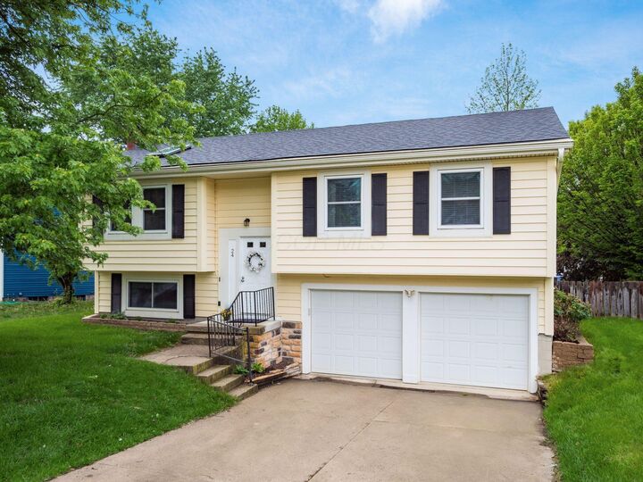 Property Photo:  24 Ridgedale Court  OH 43065 