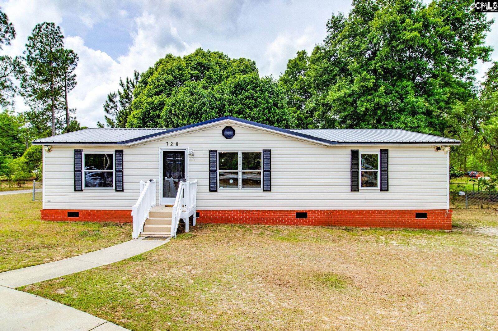 Property Photo:  720 Woodtrail  SC 29053 