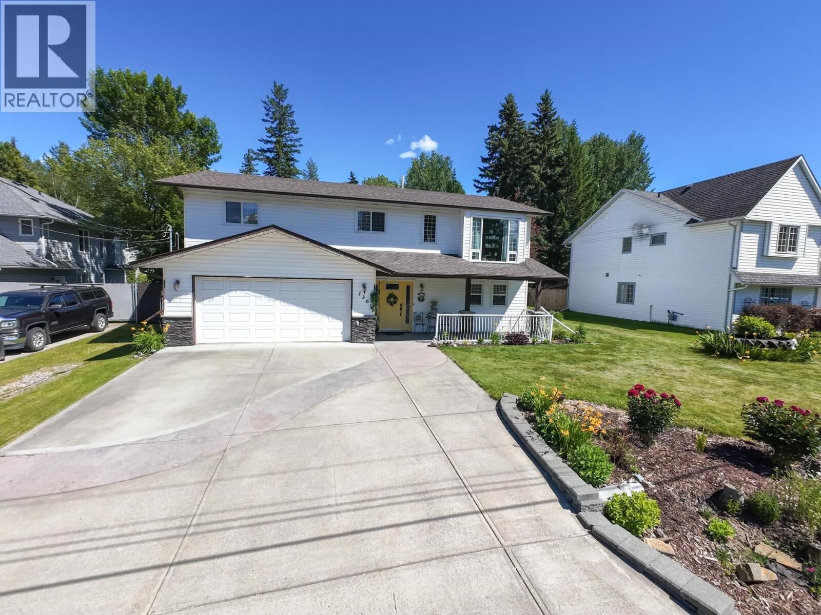 Property Photo: 136 Grosz Road BC V2J 5J8
