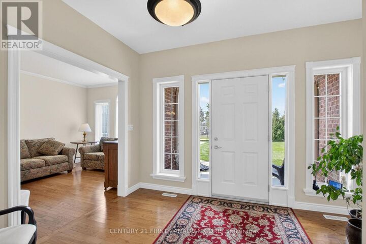 Property Photo:  653 Peter Street  ON N0L 1T0 