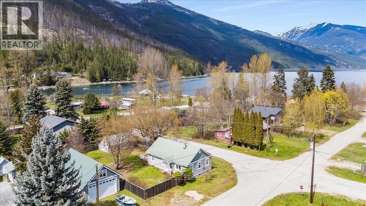 Property Photo: 501 Arthur Street BC V0G 2C0