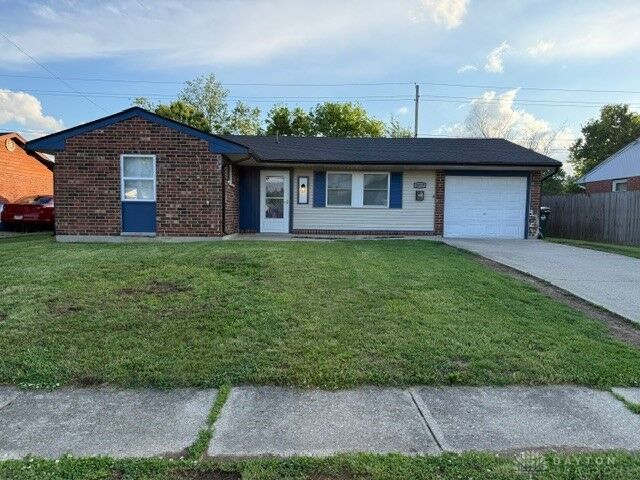 Property Photo: 2077 Pueblo Drive OH 45385