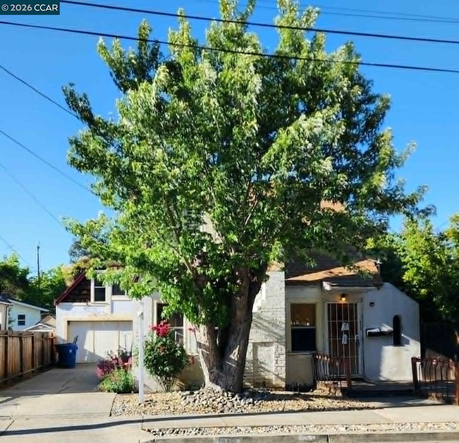 Property Photo:  433 Gilger Ave  CA 94553 