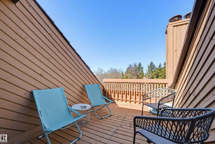 Property Photo: 139 Wolf Willow Crescent NW AB T5T 1T1