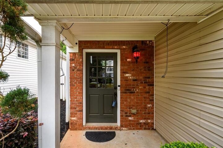 Property Photo:  2190 Highland Gate Drive  GA 30040 